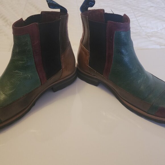 John Fluevog Chelsea-style Multicolor Leather Ankle Boots - Picture 3 of 8